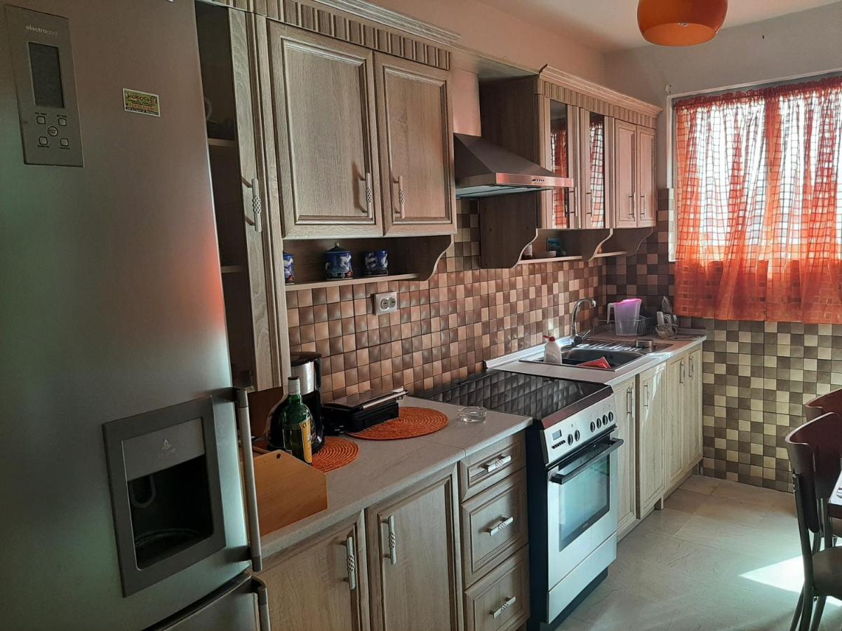 Comfortable Beachfront Apartment Loutraki  Eksteriør bilde